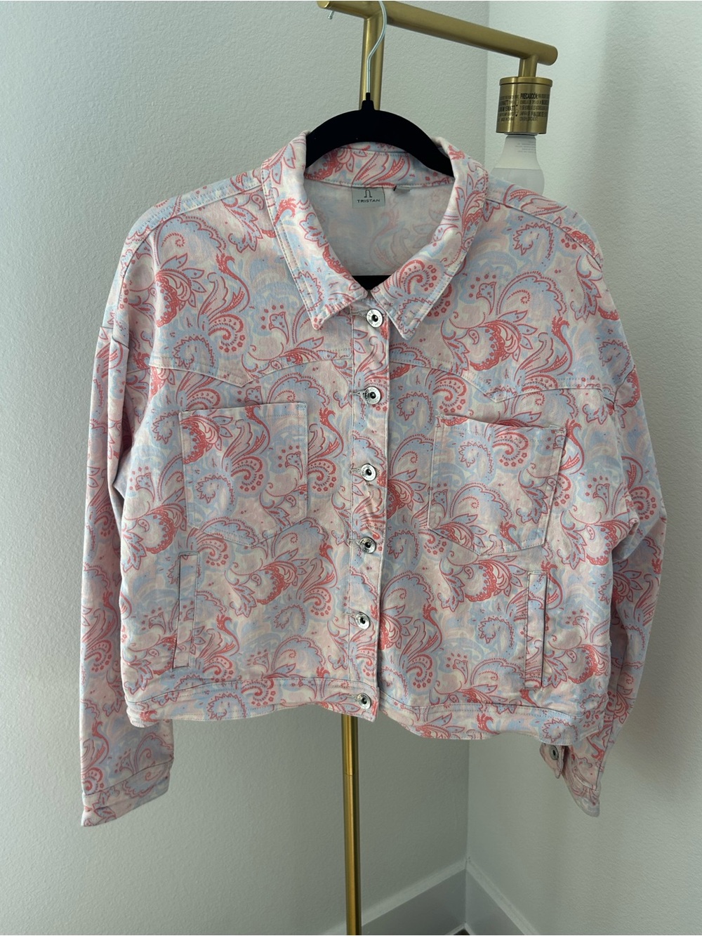 Women’s oversized Pink Paisley Button-Front Jacket